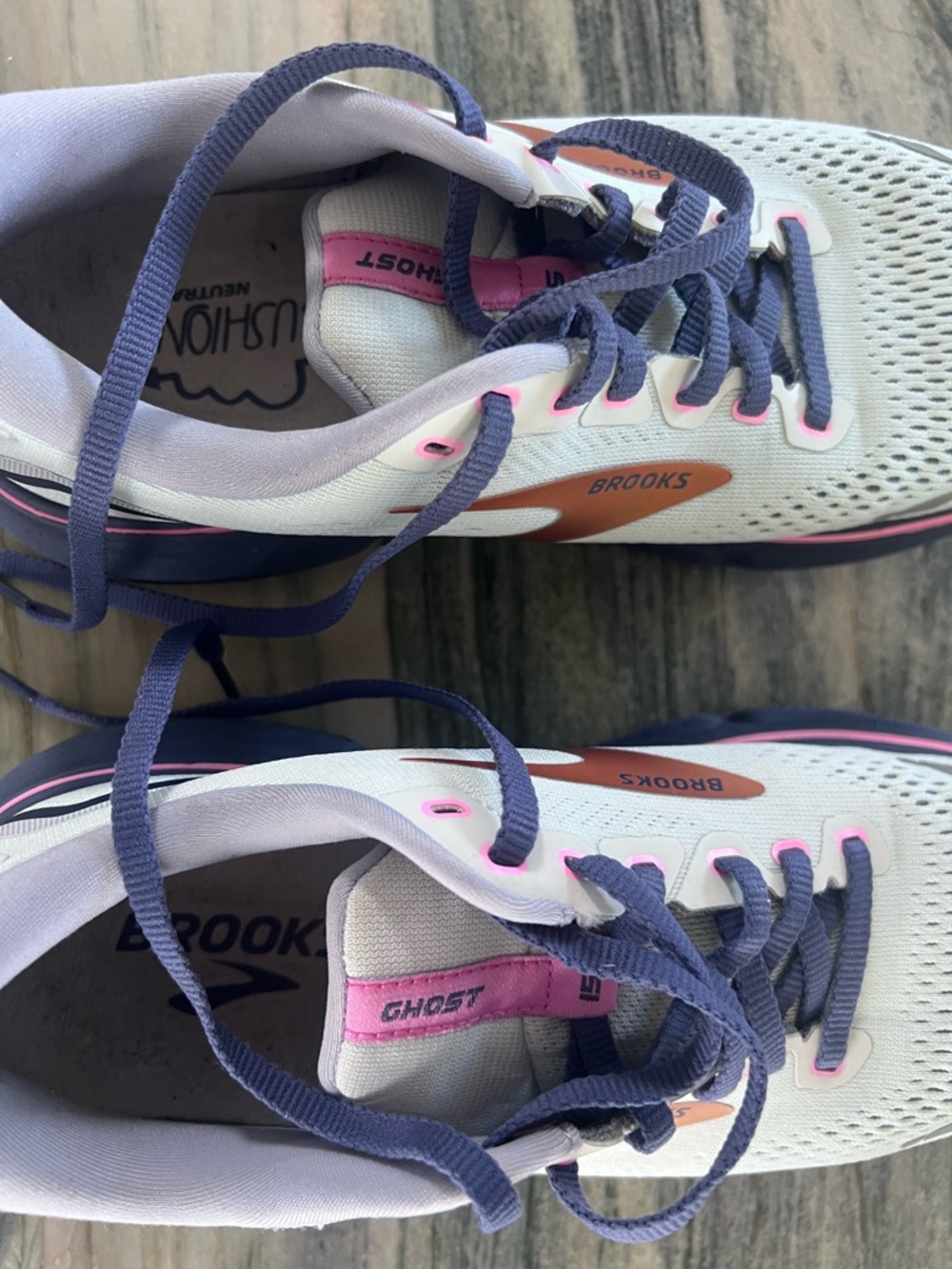 Women’s Brooks GHOST 15, Size 8.5 - Picture 3 of 6